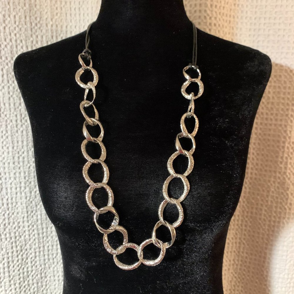 Hannah Silver Tone/Black Designer Chain Necklace